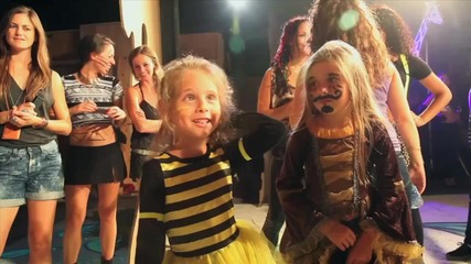 New!!! Snoop Lion - La La La (official video)