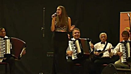 Azra Malkic - Ko Ti Kceri Pokida Djerdane Sevdah Fest Bihac 2016