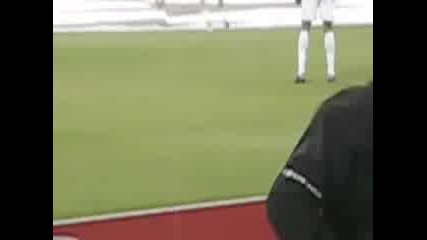 Inter Vs Man Utd Rooney Smiles With Italian Fans