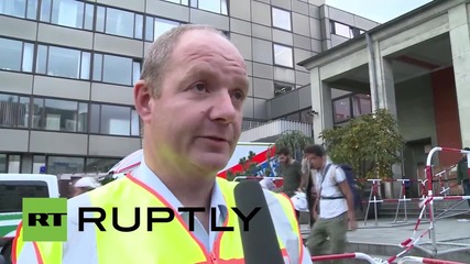 Germany: Munich welcomes refugees at its main station