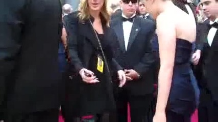 Kristen Stewart on the red carpet of the 2010 Academy Awards (07.03.2010) 