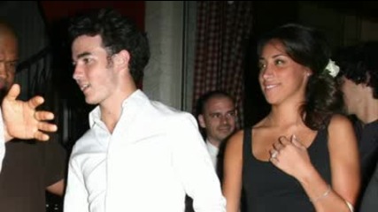 Kevin Jonas избра кум за сватбата си