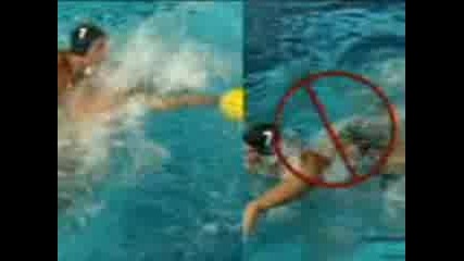Waterpolo Protecing The Bal