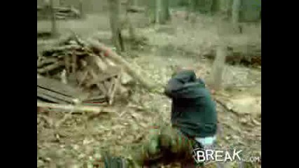Удар С Летва По Главата