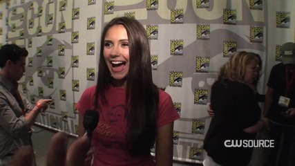 - Nina Dobrev - The Vampire Diaries -