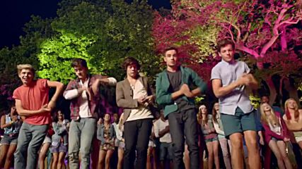 ♣2012♣ Текст и Превод! One Direction - Live While We're Young
