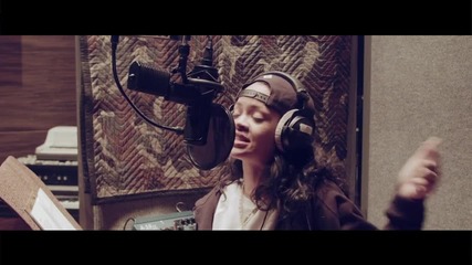 Rihanna - Bitch Better Have My Money (in studio)