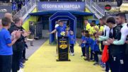 Шпалир за играчите на Левски преди двубоя с Лудогорец