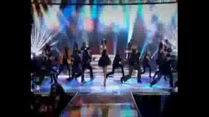 Rihanna - Umbrella|live|world Music Awards