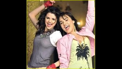 Selena and Demi - Bff