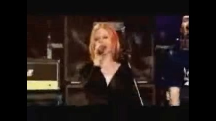 Avril Lavigne - Im With You (Paris Live)