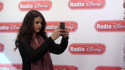 Selena Gomez Selfies - Radio Disney