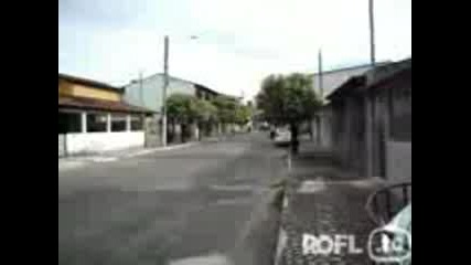 Момиче Със Скутер