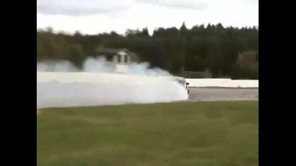 e34 bmw drifts 