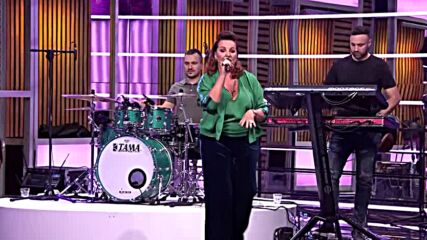 Ana Bekuta - Zemljo moja - (live) - Grand Specijal - 2025⧸2026 - (tv Prva 19.10.2025.).mp4