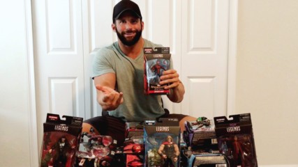 Zack Daddy gets a ton of Hasbro Marvel Legends: WWE Unboxed with Zack Ryder