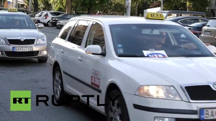 Slovakia: Anti-Uber taxi drivers bring Bratislava to a standstill