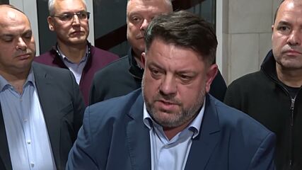 Зафиров: Би било предателство  да подам оставка