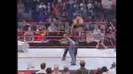 Wwe Trish Vs. Victoria (Chicago Street Match)