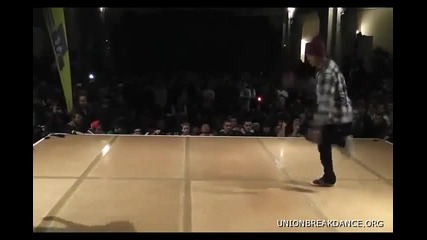 Battle Of The Year 2010 1 on 1 Bboy Battle Alcolil vs 3t big toe