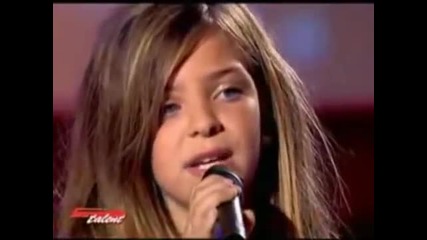10 годишна сладурана пее прекрасно