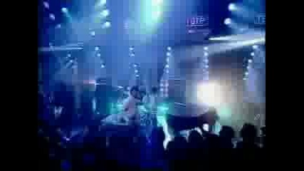 Oasis - Cum On Feel The Noize (live)