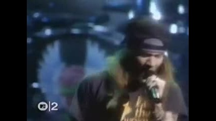 Guns N Roses - Welcome To The Jungle 