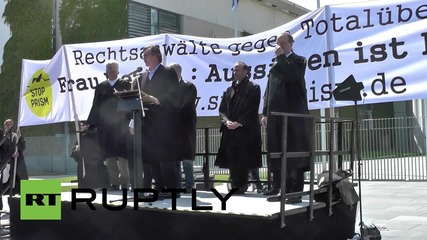 Germany: Without Snowden Germany would be living a "blatant lie" - Former Bundestag Vice-President