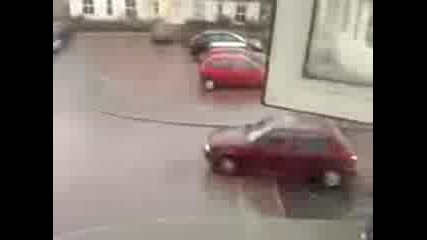 Малко лед и жена отпред 