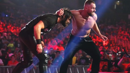 Dean Ambrose vs. Seth Rollins - Intercontinental Championship Falls Count Anywhere Match: Raw, Jan. 7, 2019