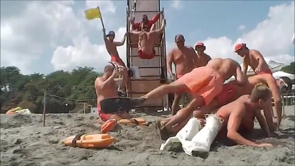 Спасители на Северния плаж играят „харлем шейк” Bourgas