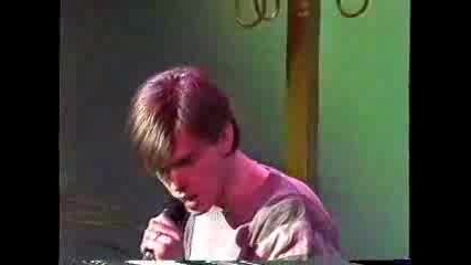 Video - Somebody(Hey Girl)