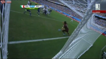 Италия аут от Световното!!! Италия - Уругвай 0-1