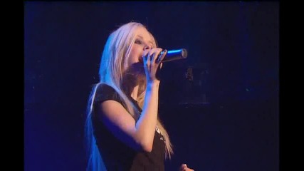 Avril Lavigne - Im You [live At Budokan 2005 Concert song8]