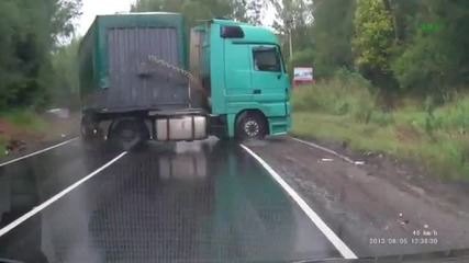 Катастрофи - Камиони на пътя Компилация Юли - Август 2013