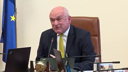 Главчев: Редовно правителство би сложило край на политическата криза