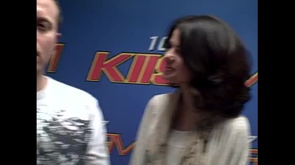 Selena Gomez tells Jojo Wright about losing her voice! 
