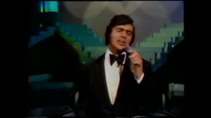 Engelbert Humperdinck - Winter world of love (превод) 