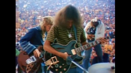Jefferson Airplane - Somebody To Love - Woodstock 1969