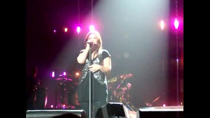 Kelly Clarkson Ready Live Covelli Center, Youngstown, Ohio October 2009 