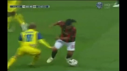 Много добър финт на Ronaldinho!!! 