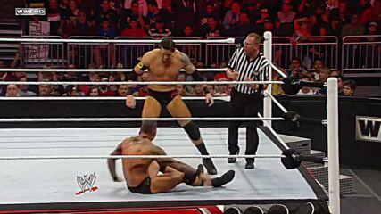 Randy Orton vs. Wade Barrett - WWE Title Match: Raw, Nov. 22, 2010 (Full Match)