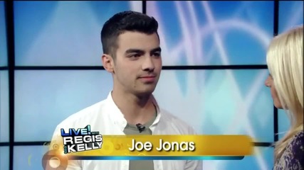 Joe Jonas изпълнява I'm Sorry в шоуто на Regis и Kelly