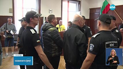 Съдът остави в ареста кмета на Минерални бани