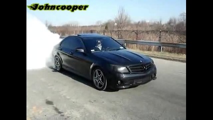 Звepcки Burnout c Mercedes C63 Amg