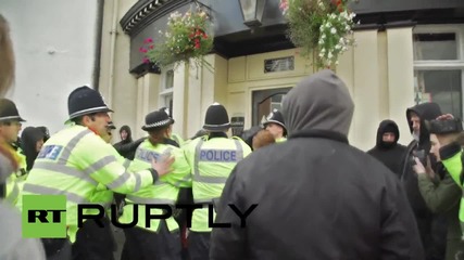 UK: Scuffles break out at Britain First march