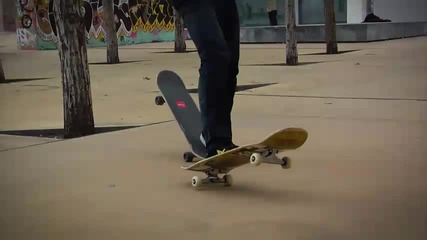 Впечатляващи трикове със скейтборд 