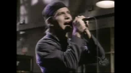 Pearl Jam  -  Alive Live