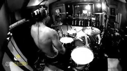 Travis Barker Remix - Slaughterhouse - The One