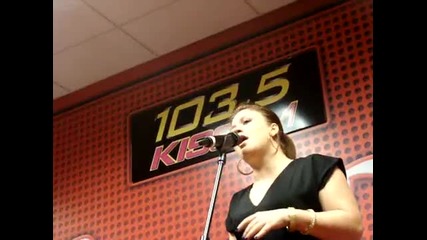 Kelly Clarkson Already Gone Live Kissfm Ty Bentli Chicago October 2009 